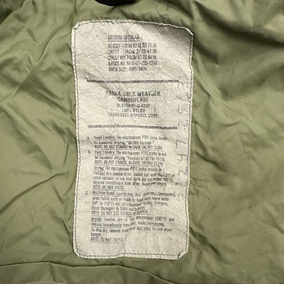 VINTAGE US Military Jacket Parka Medium Gore-Tex Woodland Camo Cold Weather 90s - Picture 7 of 12